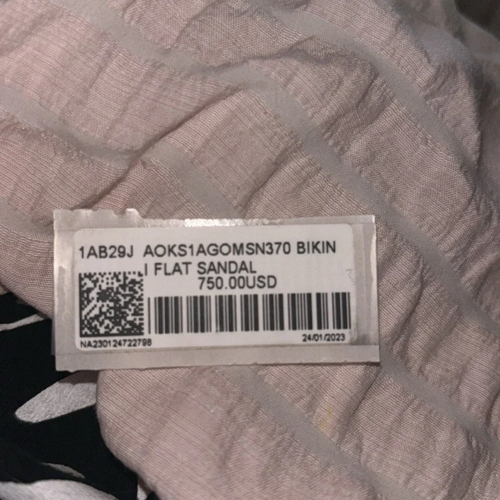 NWT • Louis Vuitton • Bikini Flat Sandals • Fuchsia • Size 37 EU • Never Worn - Picture 9 of 9